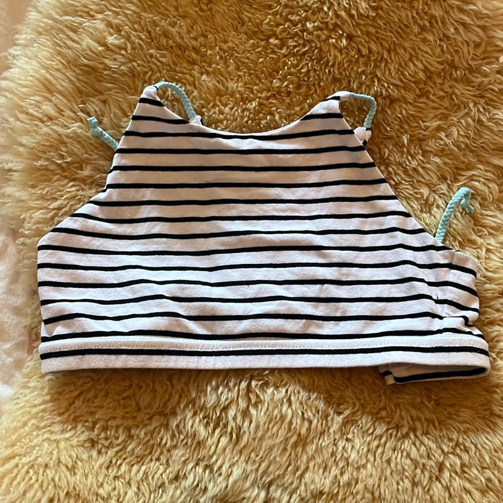 Honeycut dancewear Hive halter crop top size XS